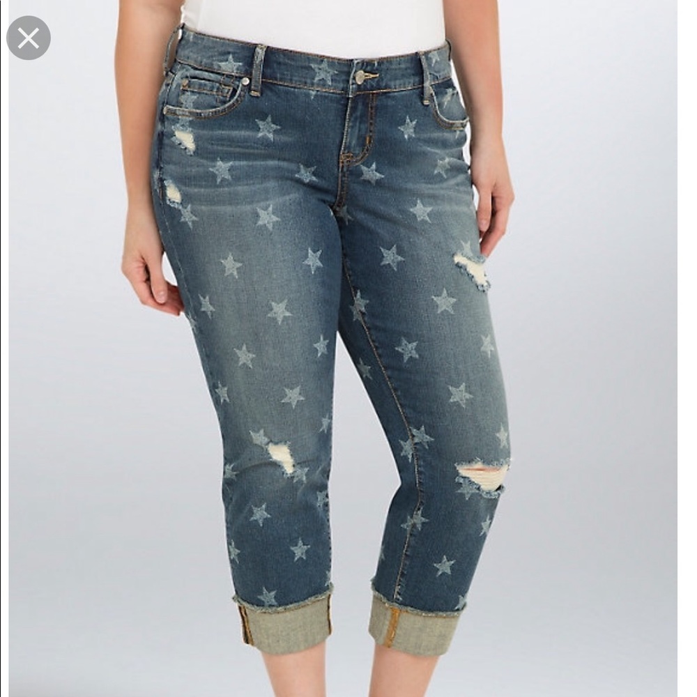 Torrid Sz 18 Distressed Star Print Cropped Jeans